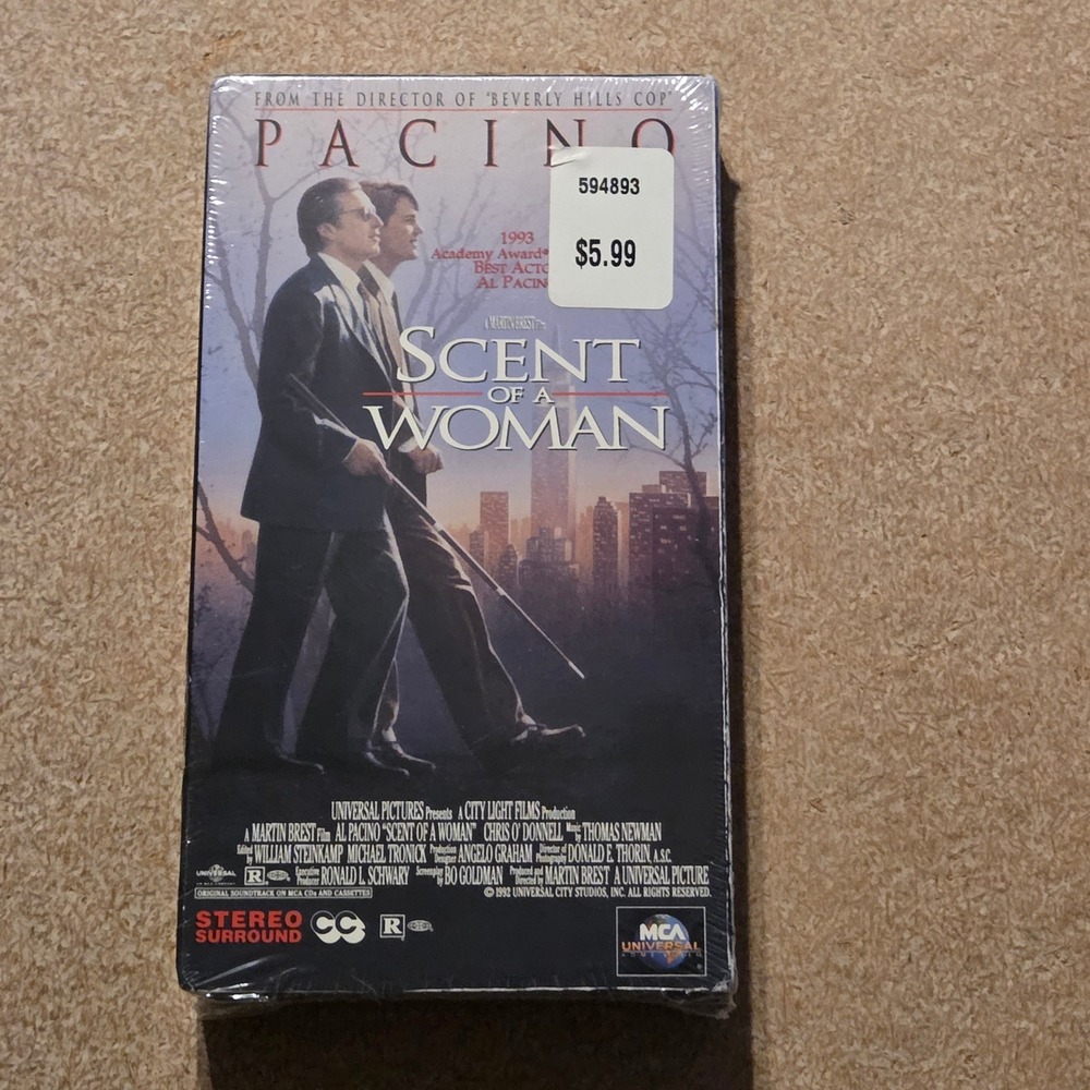 MCA Universal Scent of a Woman VHS Movie New‎ Sealed Al Pacino 1993 Drama R